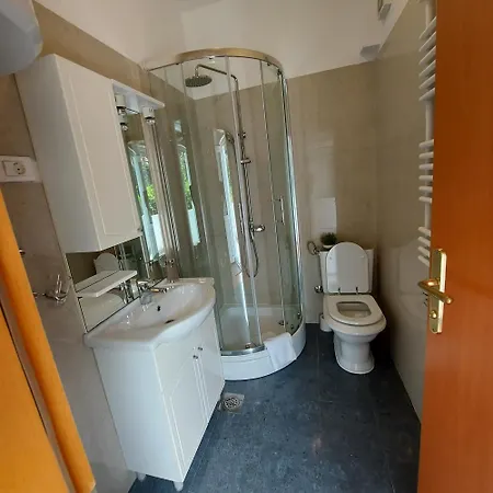 Solta - Overlooking The Bay Πανσιόν Rogač