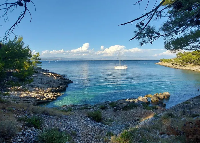 Solta - Overlooking The Bay 3* Rogač