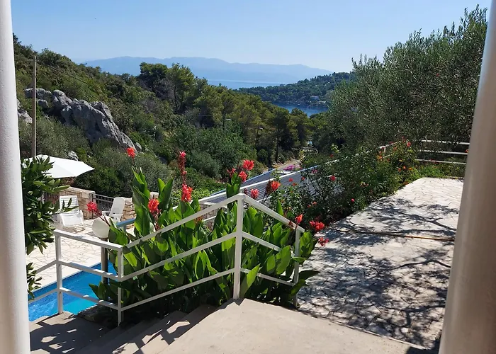 Solta - Overlooking The Bay
