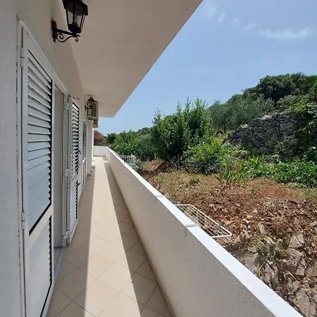 Solta Guest house 3*