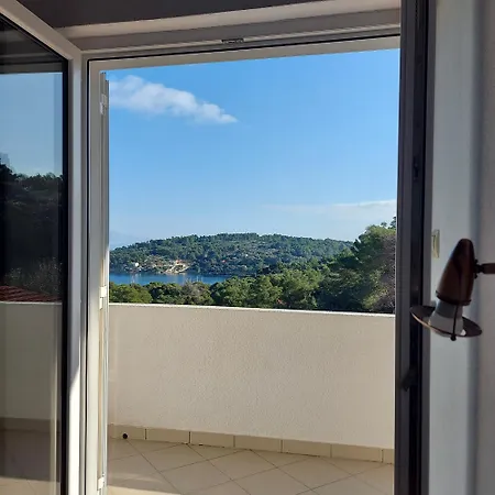 Casa de hóspedes Solta - Overlooking The Bay Rogač