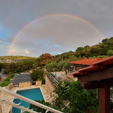 Casa de hóspedes Solta - Overlooking The Bay