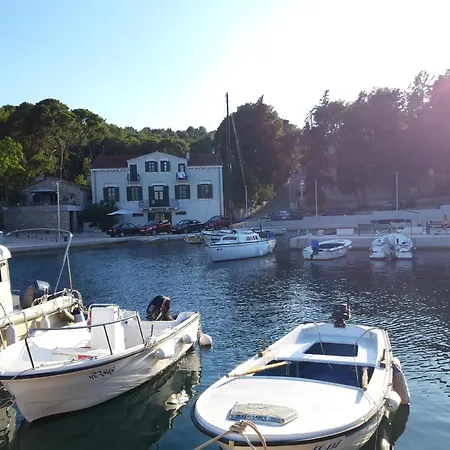 Solta - Overlooking The Bay 3* Rogač