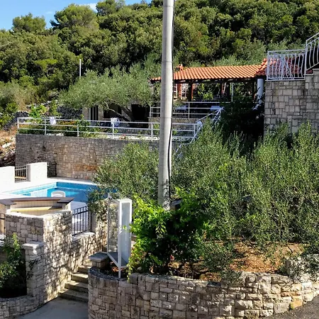 Guest house Solta