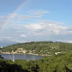Casa de hóspedes Solta - Overlooking The Bay 3*