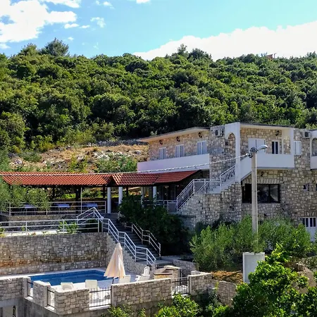 Solta - Overlooking The Bay Rogač
